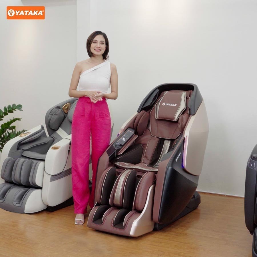 HOA HẬU NINH HOÀNG NGÂN "XIÊU LÒNG" VỚI GHẾ YA1600