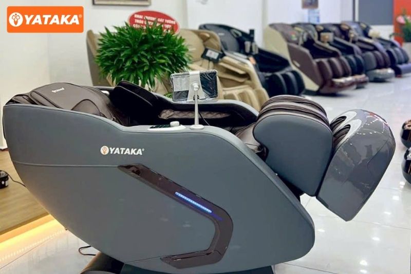 Ghế massage Yataka - Tân Phú 14 Khách hàng được trải nghiệm mọi dòng ghế massage trước khi quyết định mua