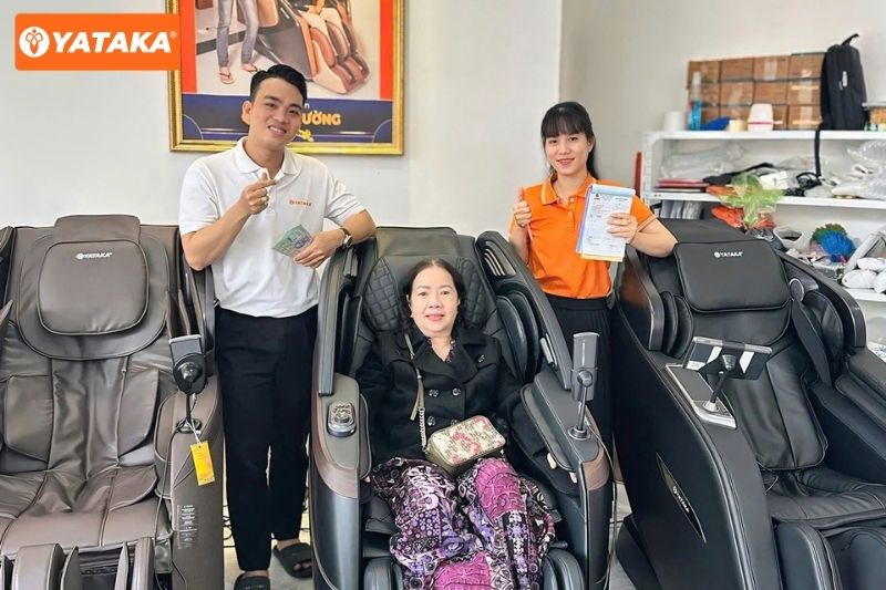 Ghế massage Yataka - Tân Phú 16 Showroom YATAKA Tân Phú cho thử ghế massage miễn phí mọi model