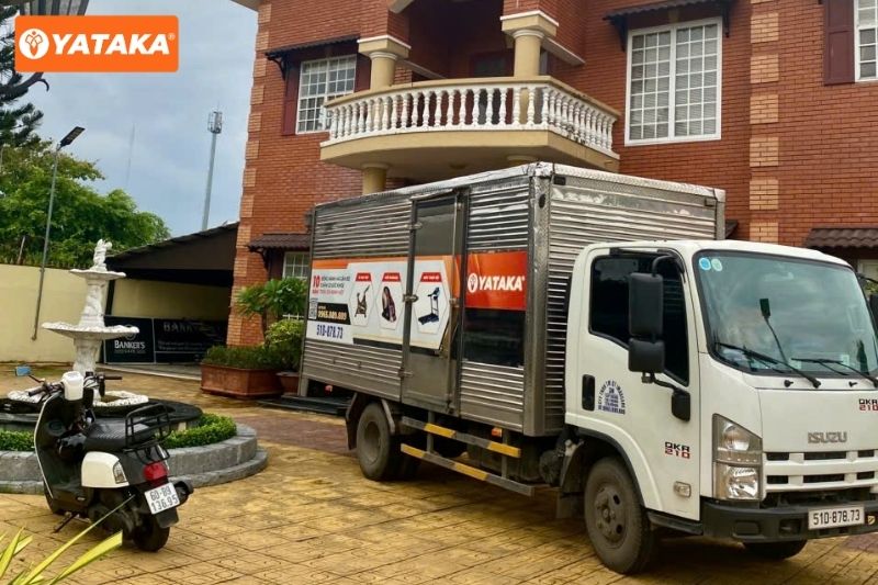 YATAKA giao ghế massage Long An trong 1 đến 2 ngày, miễn phí lắp đặt tận nhà